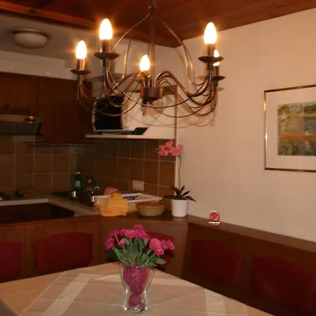 Ferienhaus Schiwiese mit freiem Eintritt in die Alpentherme und Sommernutzung der Gasteiner Bergbahnen Bad Hofgastein Zimmer foto