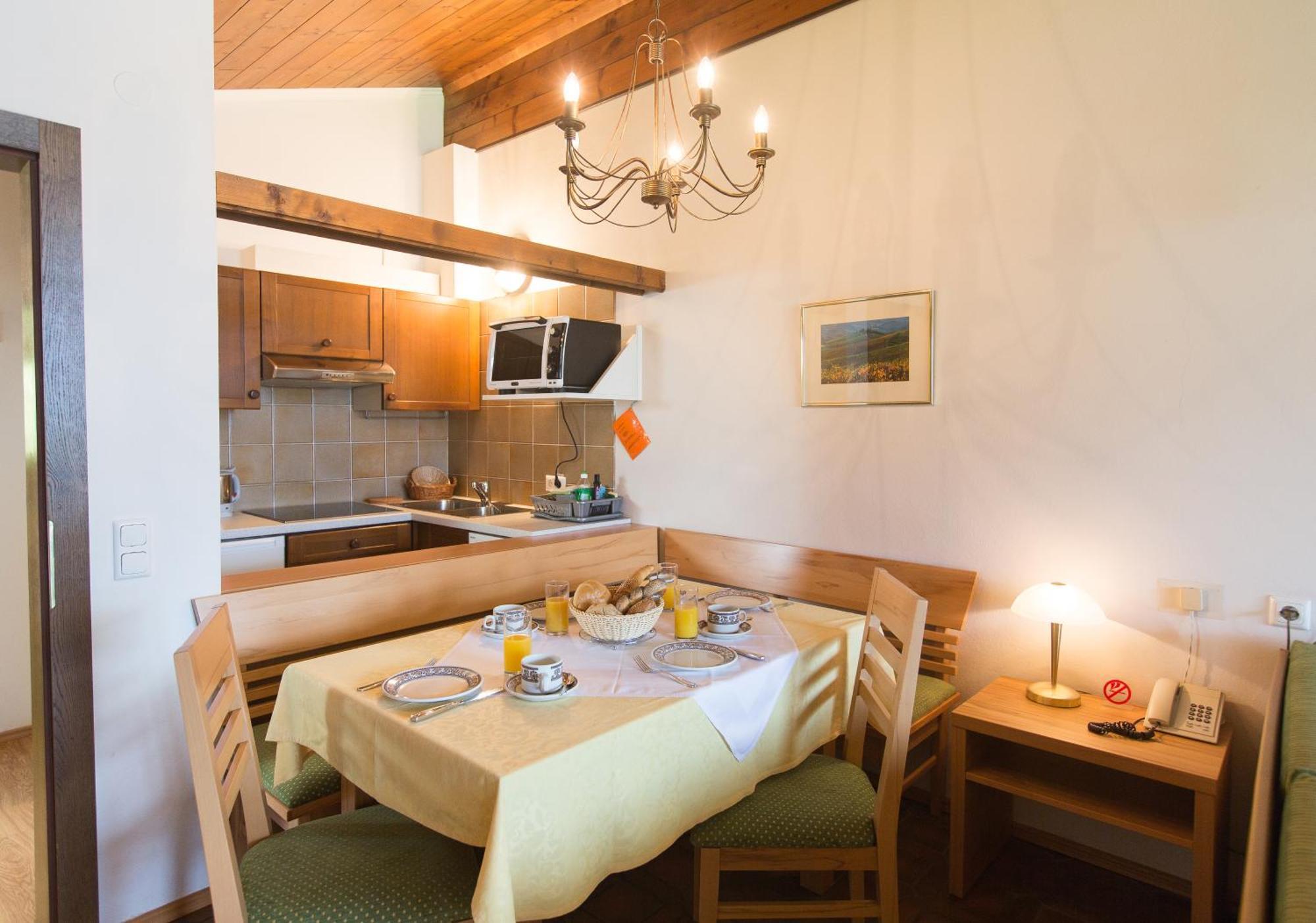 Apartment Schiwiese Mit Freiem Eintritt In Alpentherme Und Sommernutzung Der Gasteiner Bergbahnen